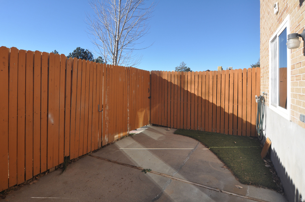 1677 E 1450 S Ogden, UT 84404