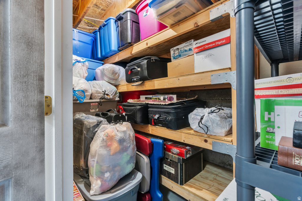 1548 E 350 S Springville, UT 84663