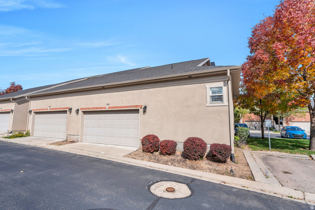 256 E BACKHAND LN Lehi, UT 84043