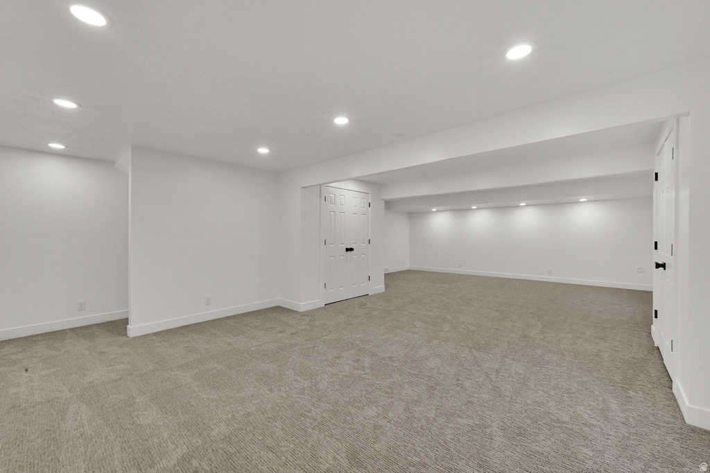 994 E 5750 S South Ogden, UT 84405