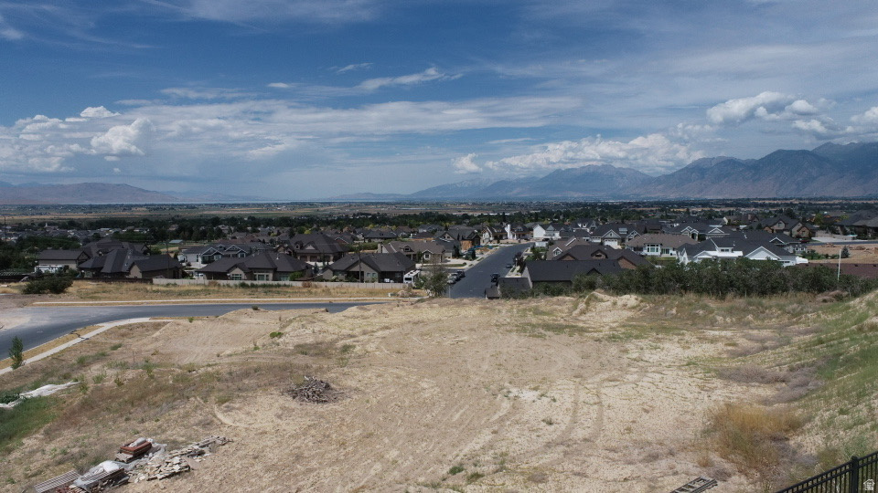 1367 S 370 E Salem, UT 84653