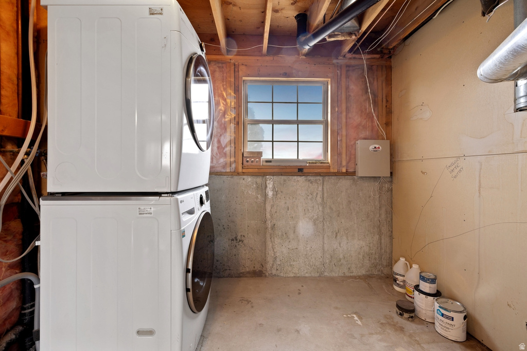 1602 E SEGO LILY DR Sandy, UT 84092