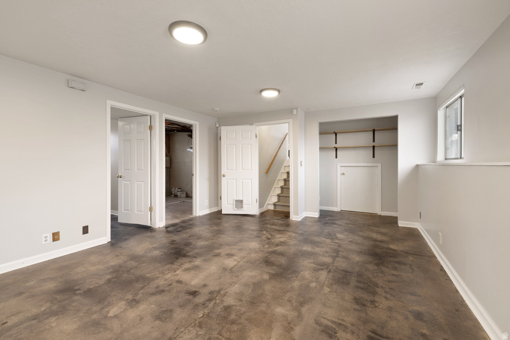 1602 E SEGO LILY DR Sandy, UT 84092