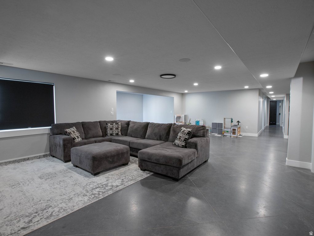 340 E 300 N Moroni, UT 84646