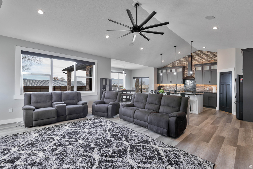 340 E 300 N Moroni, UT 84646