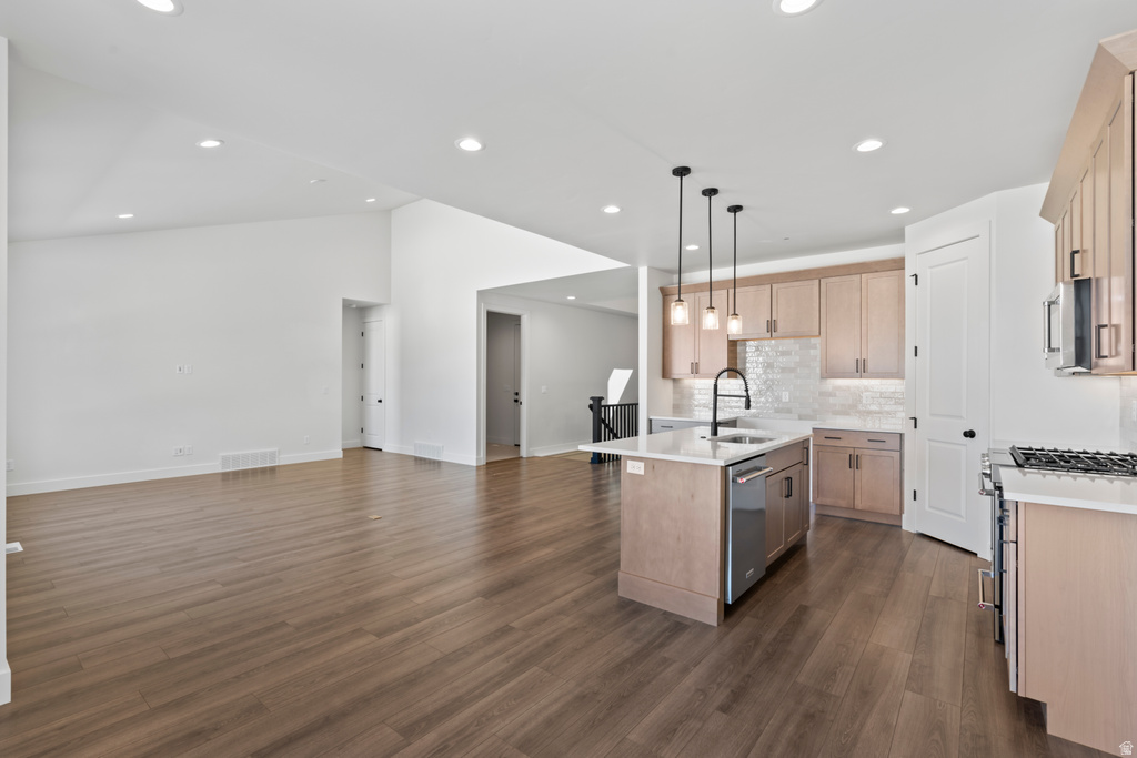 238 W HILLCREST DR Spanish Fork, UT 84660