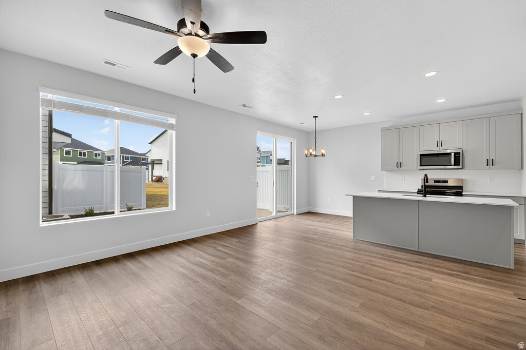 2787 W 2775 N #127 Plain City, UT 84404