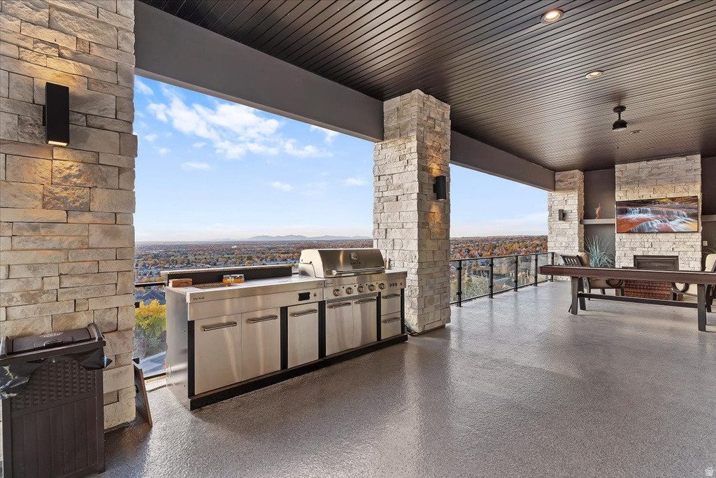 1766 VIEW CT Fruit Heights, UT 84037