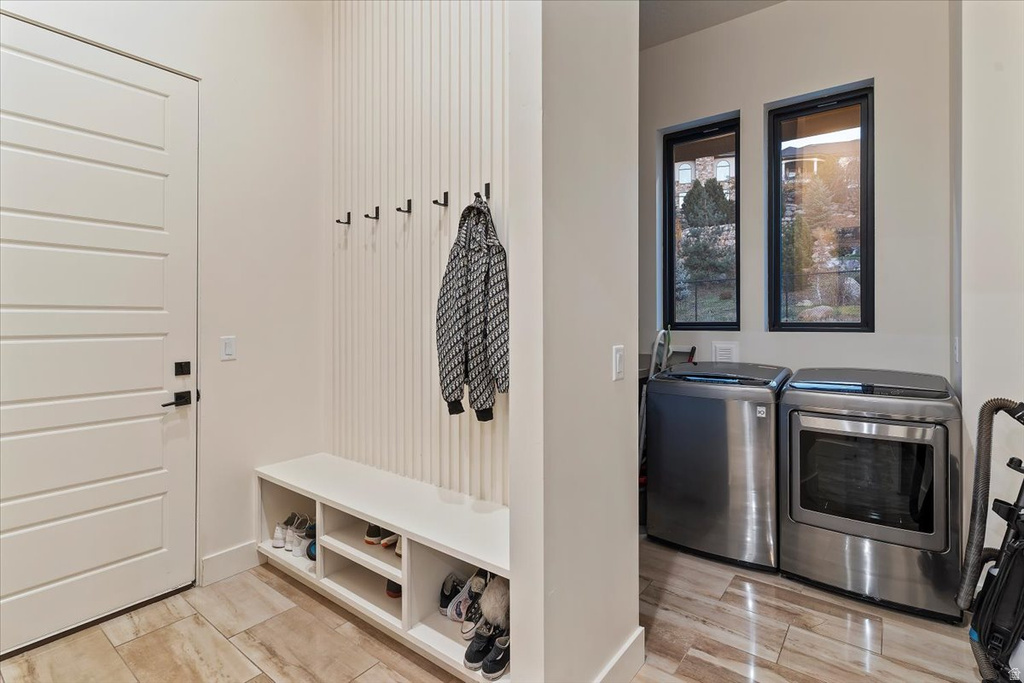 1766 VIEW CT Fruit Heights, UT 84037