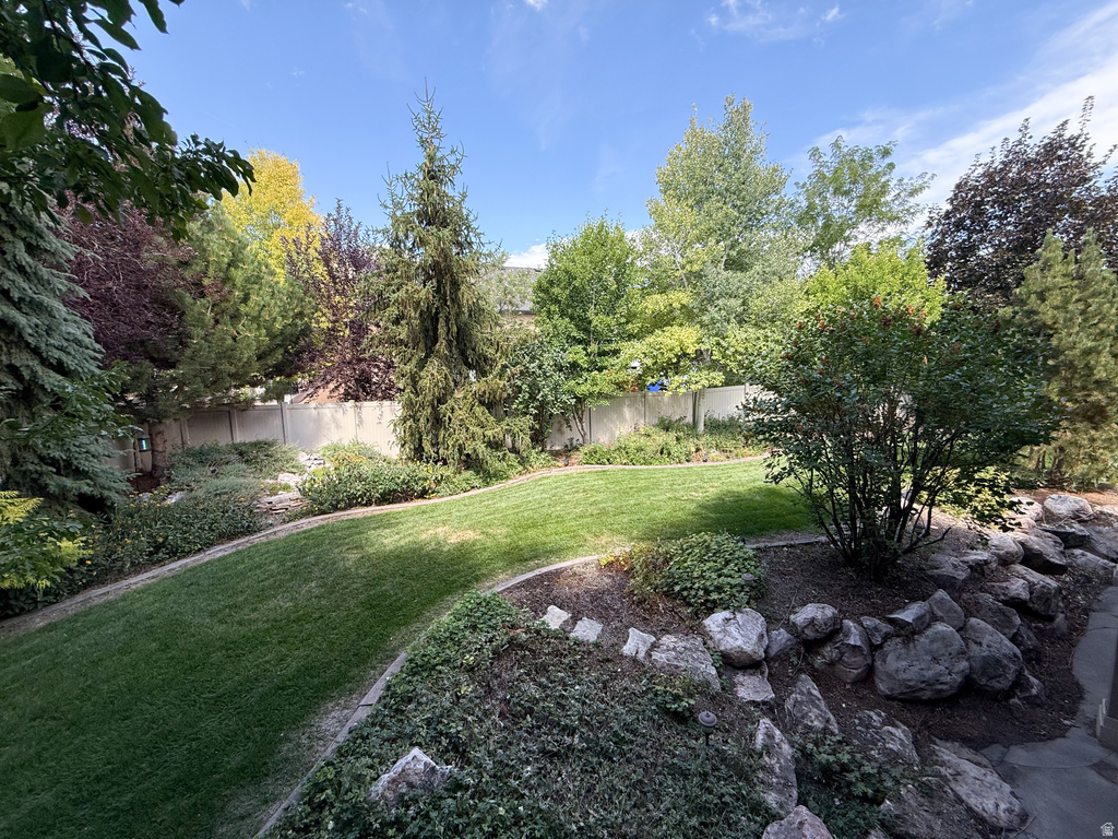 1076 W MOUNTAIN ORCHARD DR Pleasant View, UT 84414