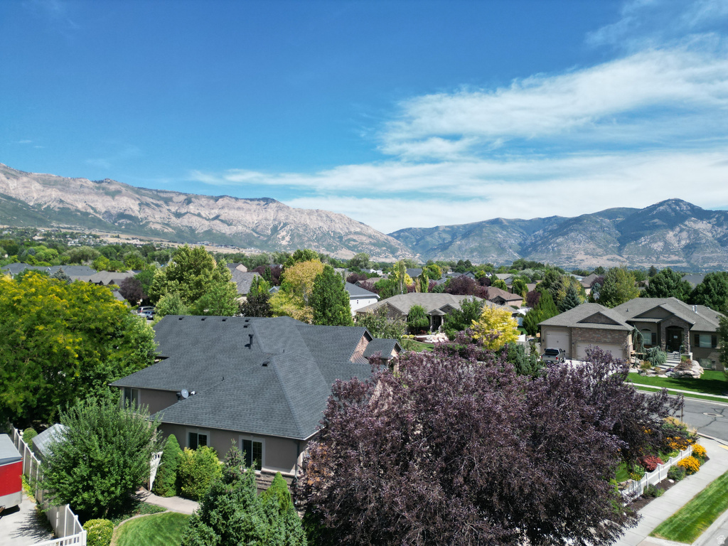 1076 W MOUNTAIN ORCHARD DR Pleasant View, UT 84414