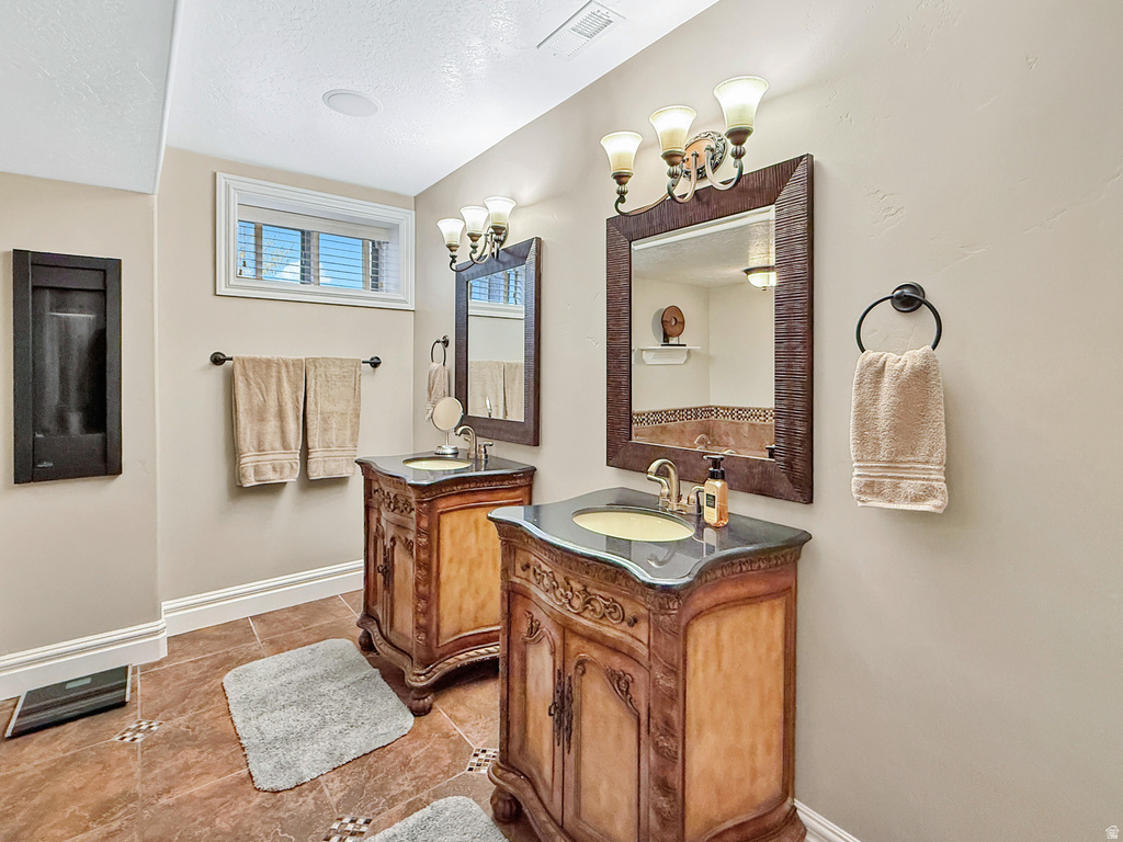 1076 W MOUNTAIN ORCHARD DR Pleasant View, UT 84414