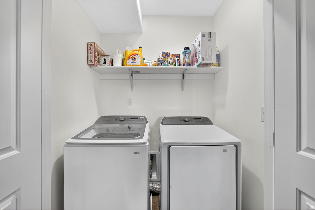 11247 S GREAT NECK DR South Jordan, UT 84009