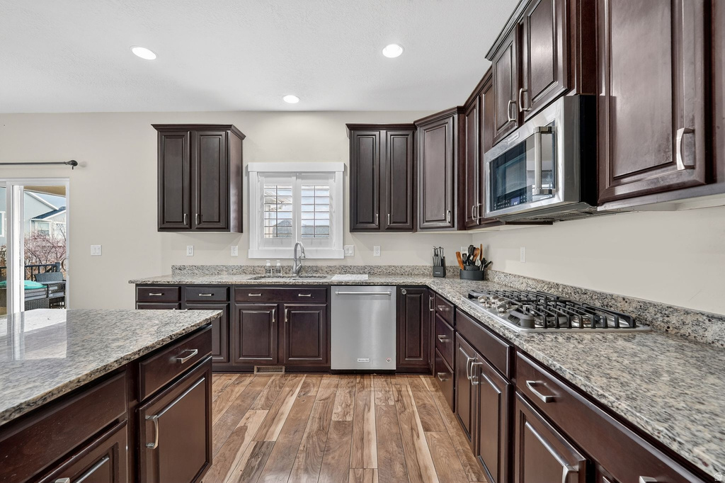 11247 S GREAT NECK DR South Jordan, UT 84009