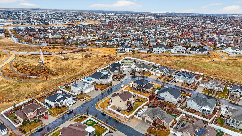 11247 S GREAT NECK DR South Jordan, UT 84009