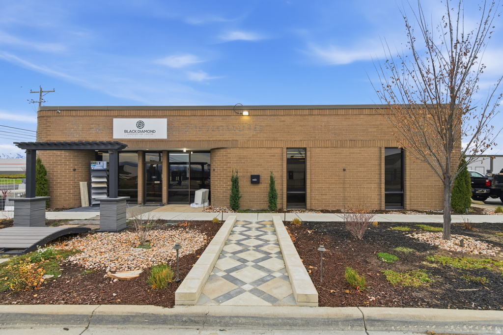 2170 S 3600 St W, West Valley City, UT 84119