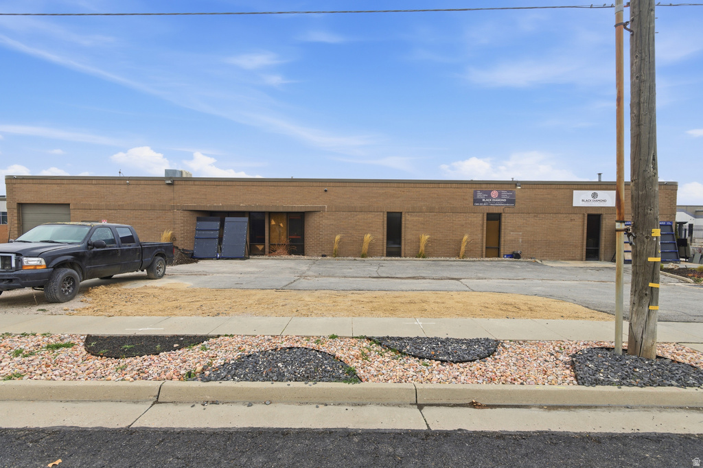 2170 S 3600 W ST photo 4
