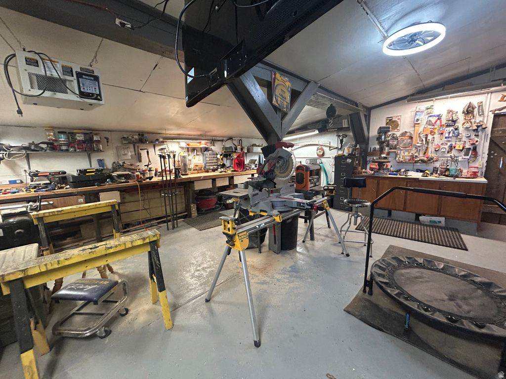 7587 S 39700 W Fruitland, UT 84027