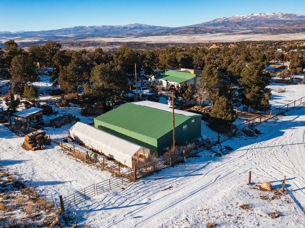 7587 S 39700 W Fruitland, UT 84027