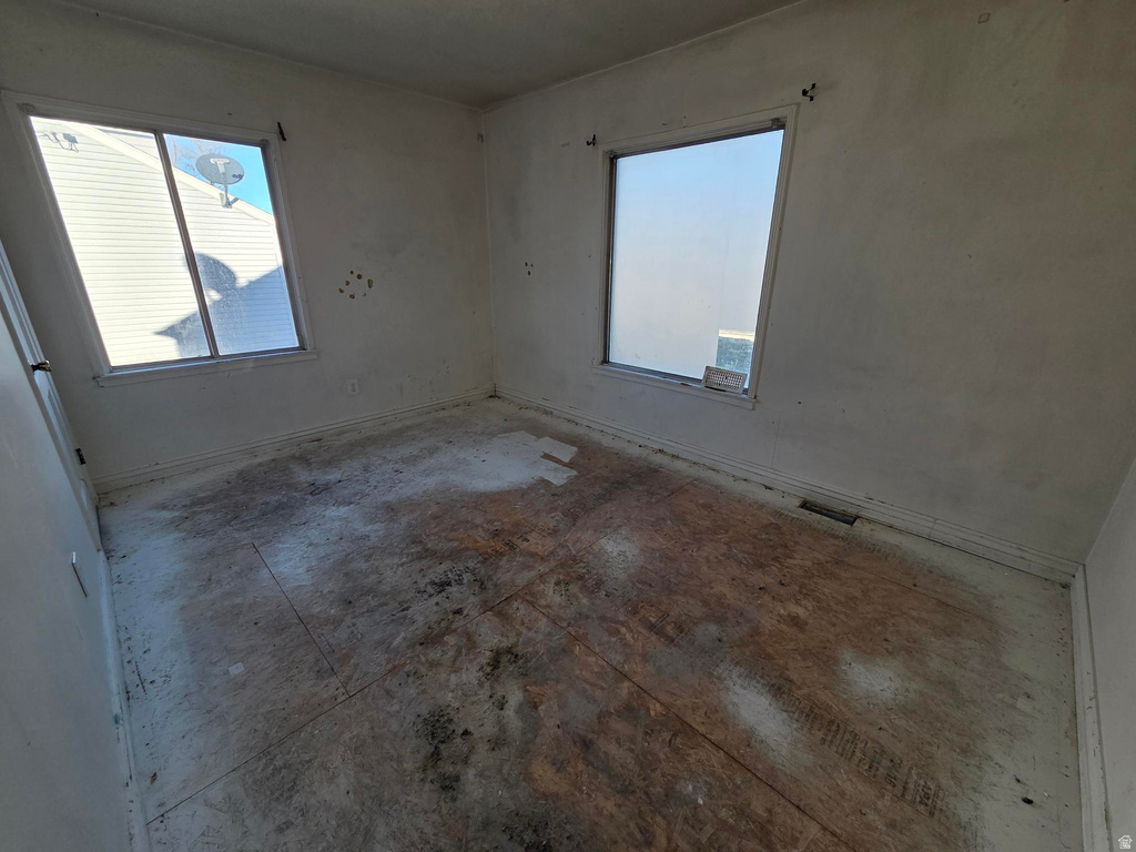 154 S 6TH ST Tooele, UT 84074