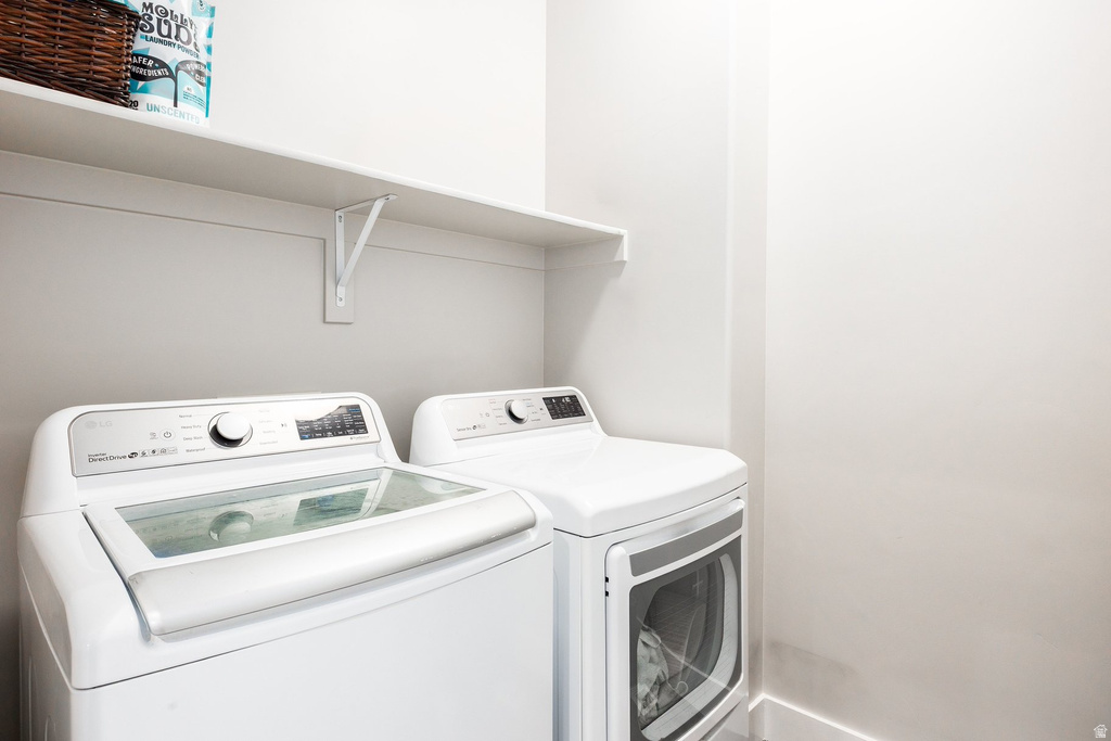 12723 S DOC SORENSON LN Riverton, UT 84065