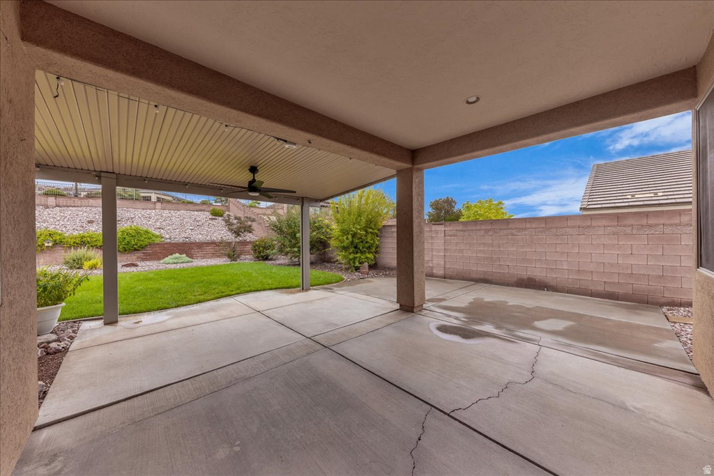 2093 E SLICK ROCK RD Washington, UT 84780