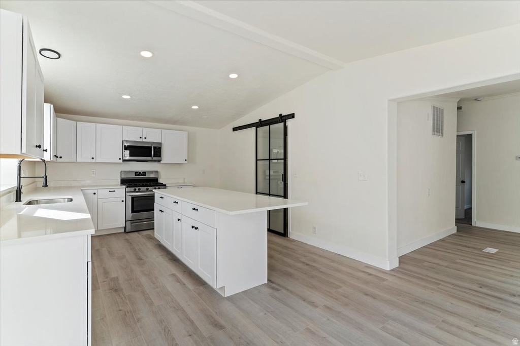 371 E CYNTHIA WAY North Salt Lake, UT 84054