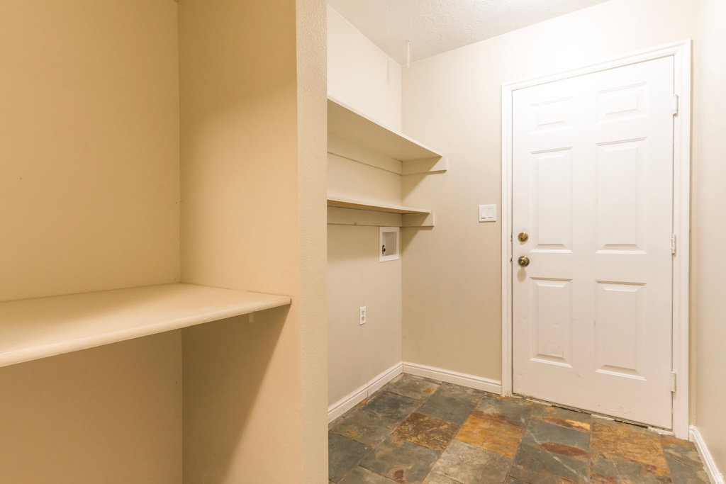 3293 W BROOKWAY DR West Valley City, UT 84119