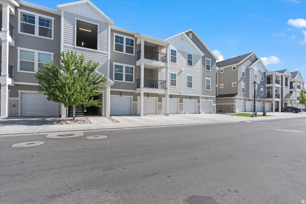 1806 W NEWCASTLE LN #203 Saratoga Springs, UT 84045