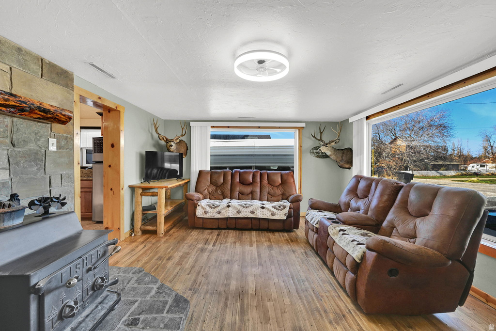 41 W 100 S Willard, UT 84340