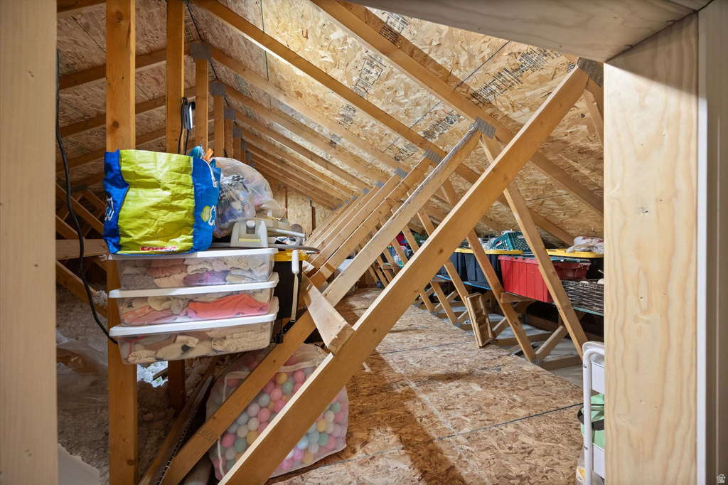 737 W 975 S Lehi, UT 84043