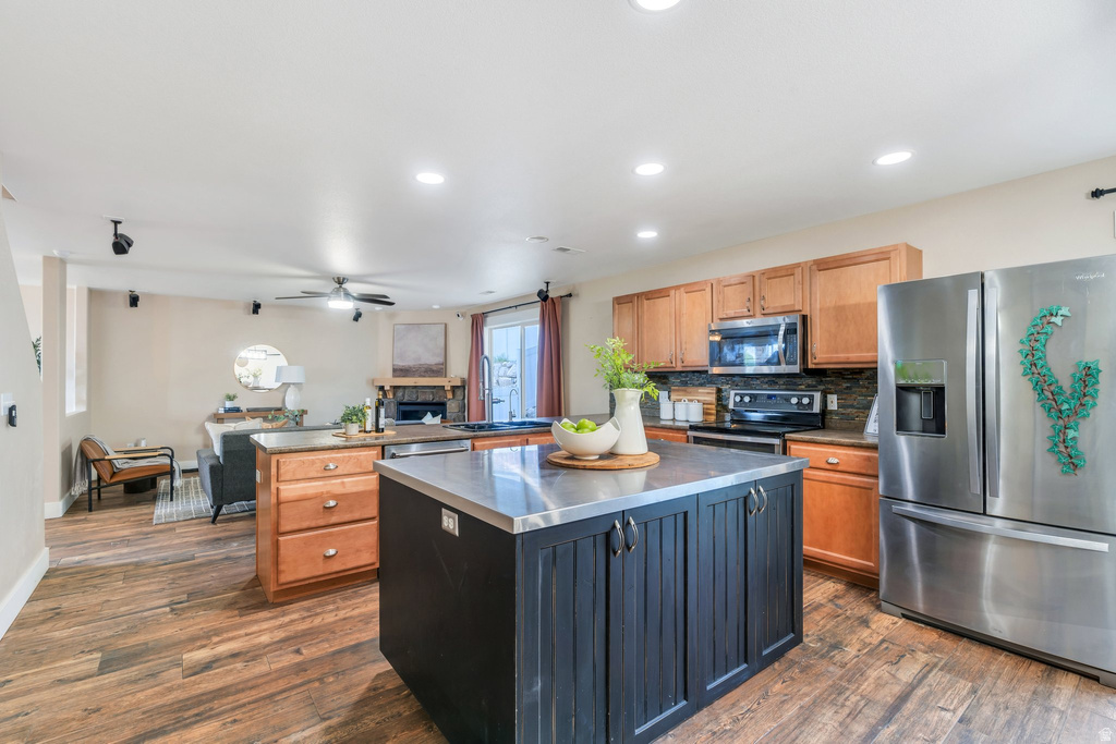 291 W KESTREL DR Saratoga Springs, UT 84045