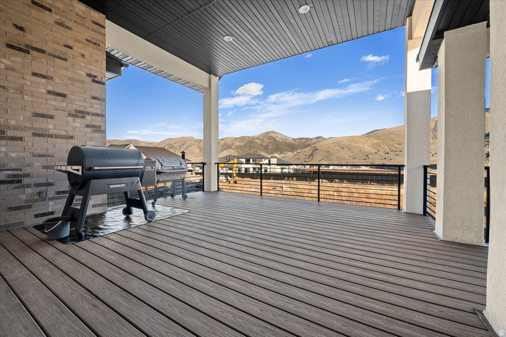 669 S 150 E Mantua, UT 84324