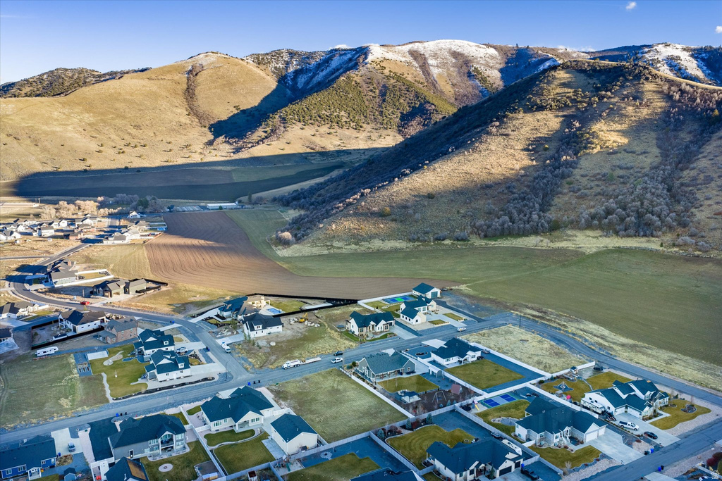 669 S 150 E Mantua, UT 84324