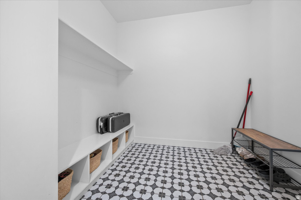 669 S 150 E Mantua, UT 84324