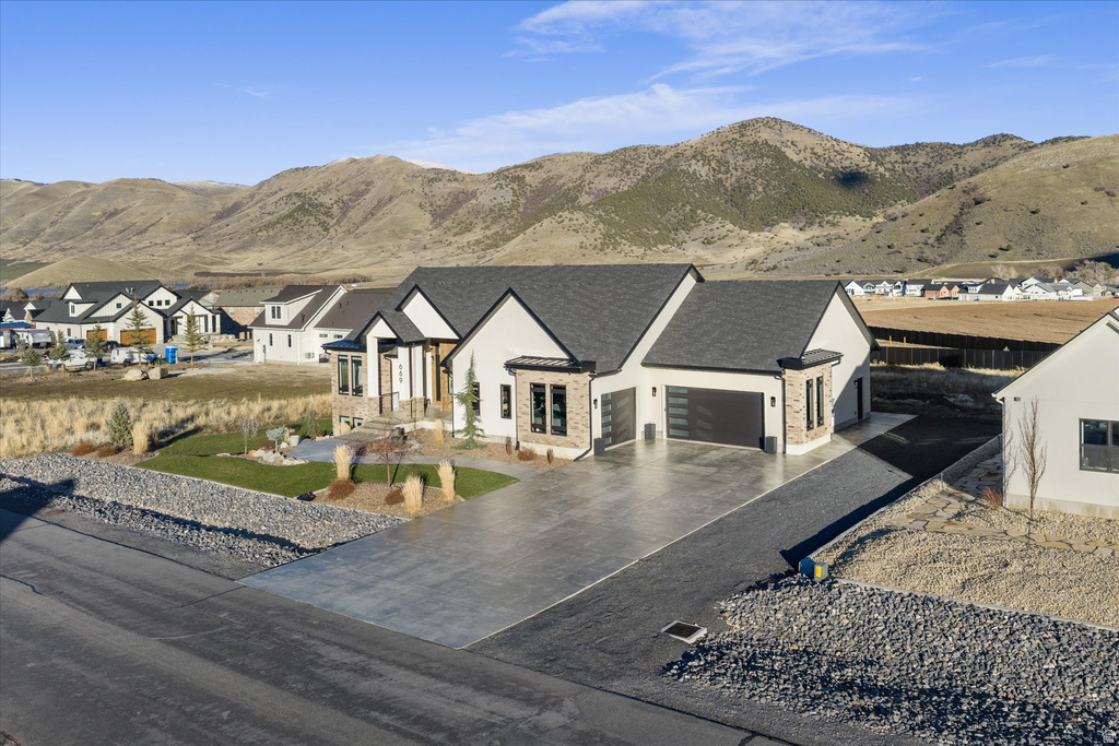 669 S 150 E Mantua, UT 84324