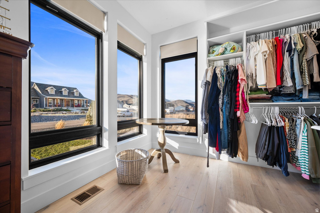 669 S 150 E Mantua, UT 84324