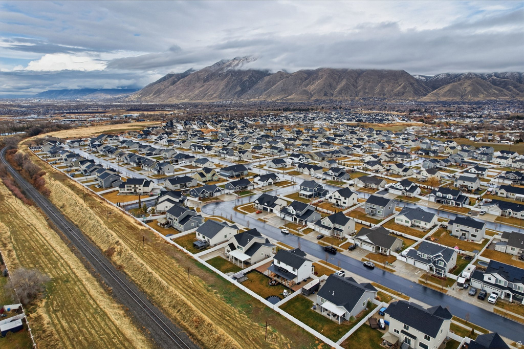 596 S MEADE ST Mapleton, UT 84664