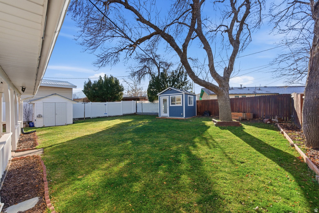 581 W GREENLEAF DR Murray, UT 84123