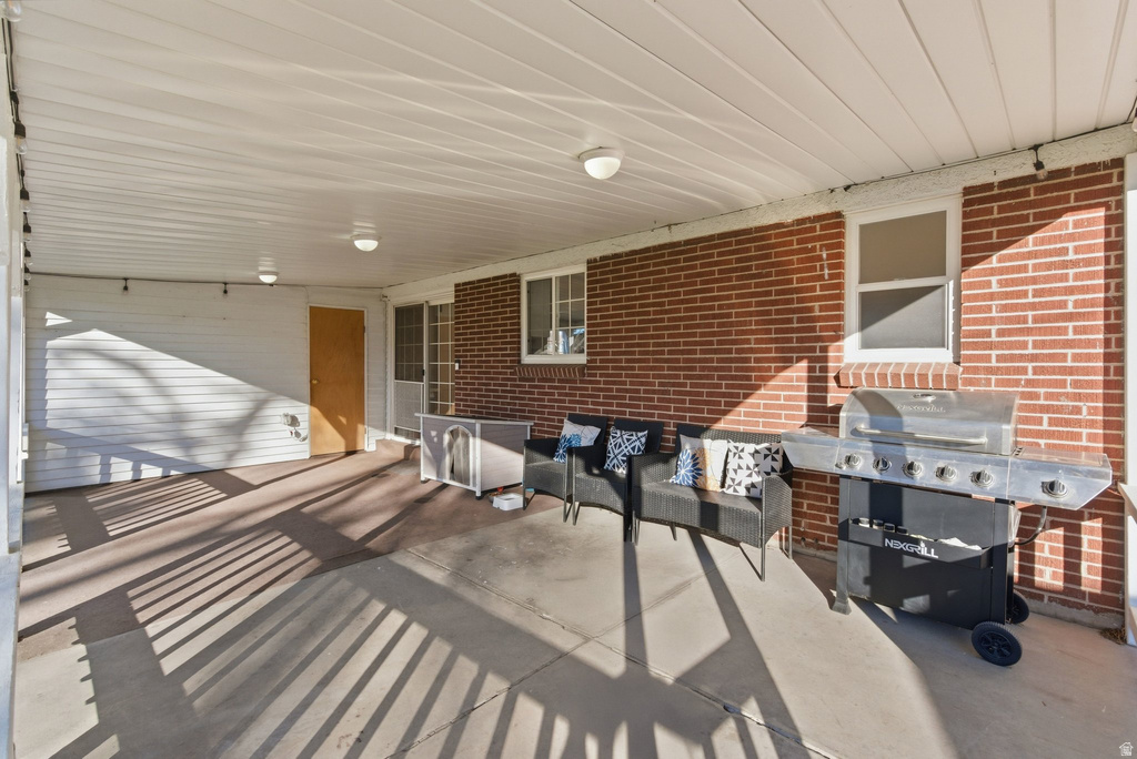 581 W GREENLEAF DR Murray, UT 84123