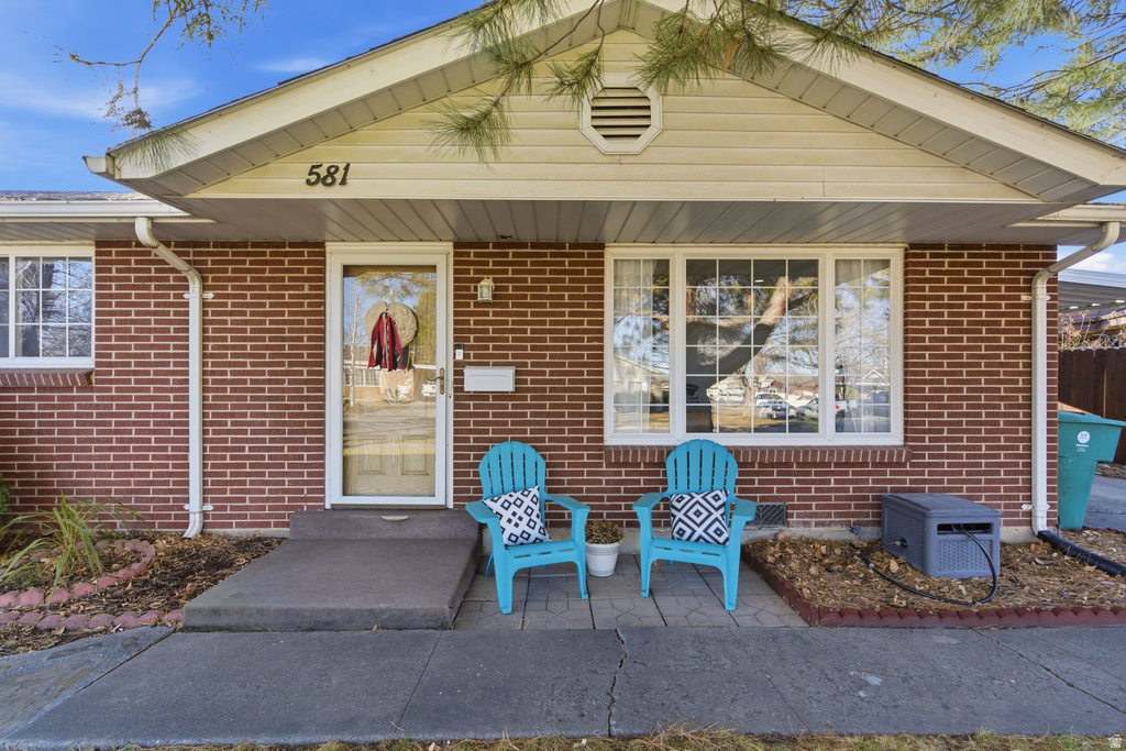 581 W GREENLEAF DR Murray, UT 84123