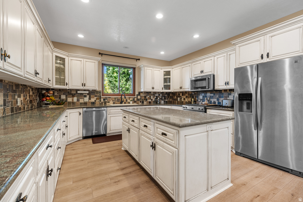 6 N SHADY LN Salem, UT 84653