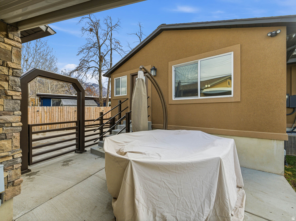 2117 E ROLLING KNOLLS WAY Cottonwood Heights, UT 84121