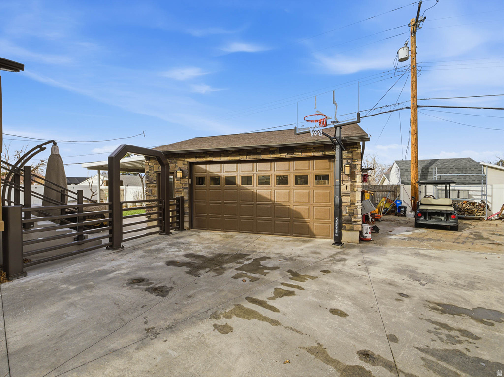 2117 E ROLLING KNOLLS WAY Cottonwood Heights, UT 84121