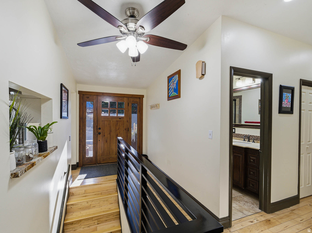 2117 E ROLLING KNOLLS WAY Cottonwood Heights, UT 84121