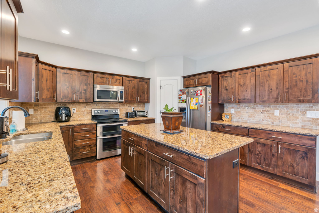 742 N 700 W CIR American Fork, UT 84003