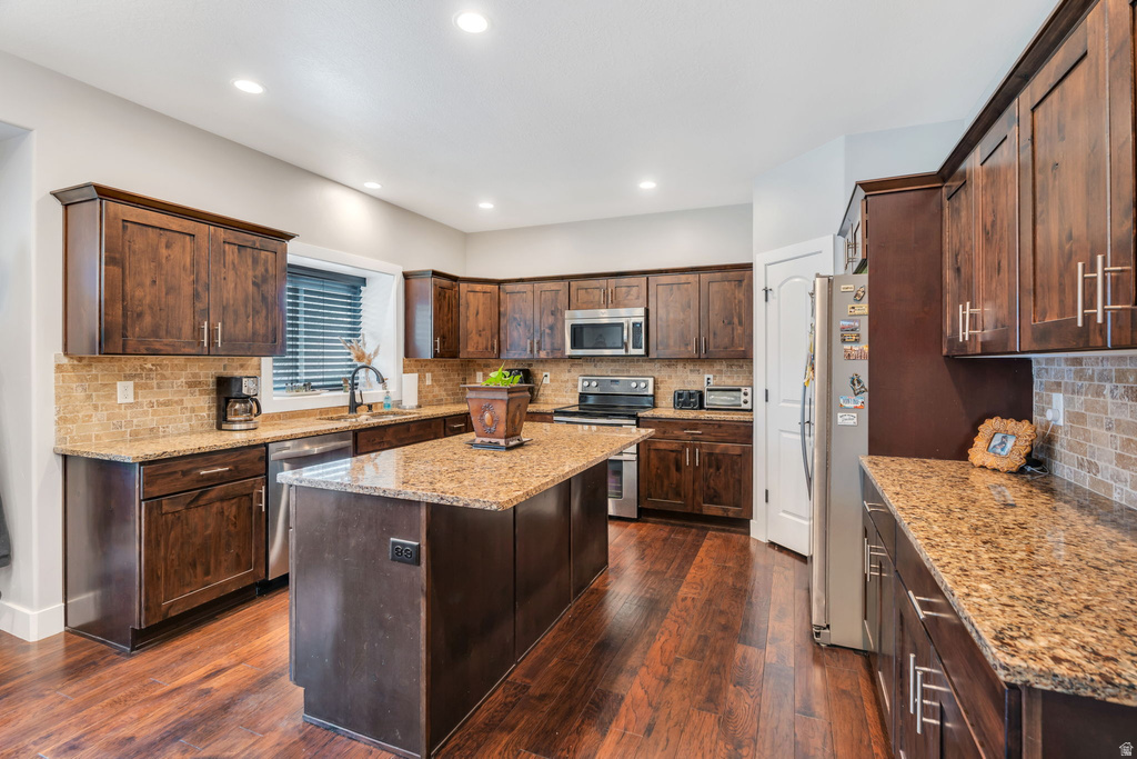 742 N 700 W CIR American Fork, UT 84003