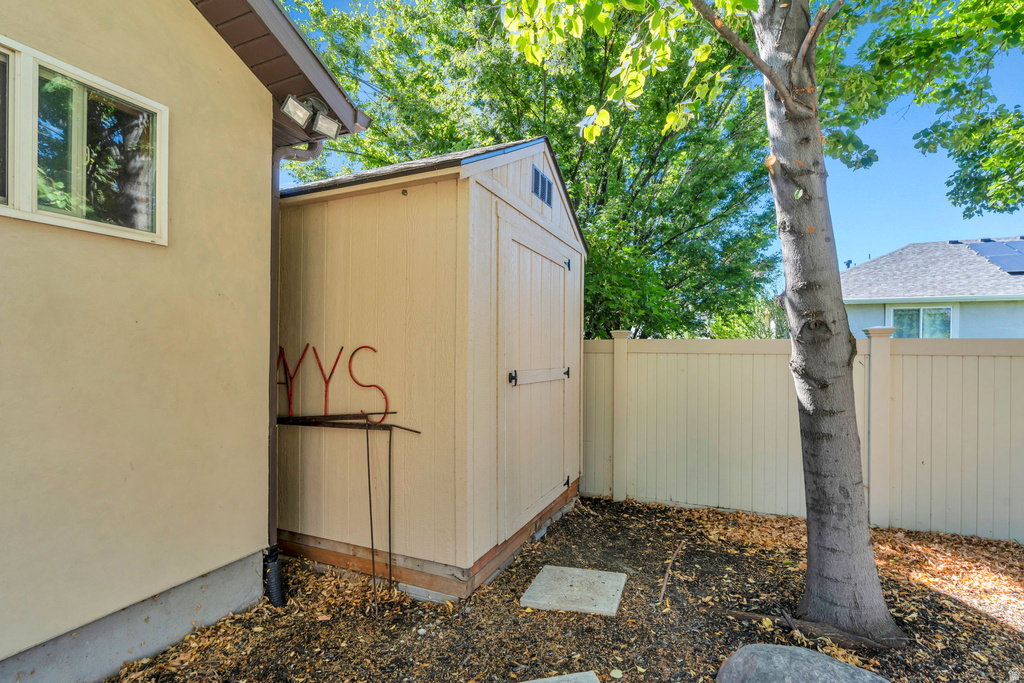 10365 N 6960 W Highland, UT 84003