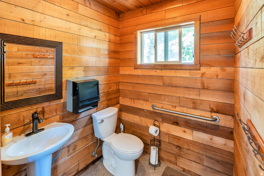 10365 N 6960 W Highland, UT 84003