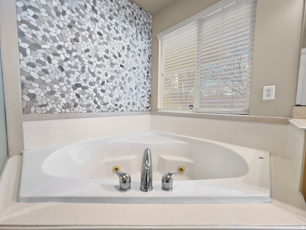 41 E WILLIAMS LN Grantsville, UT 84029